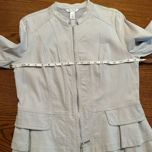 White House Black Markt zip up jacket light gray - Picture 9 of 13